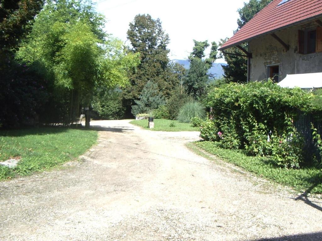 Chambres D 'Hotes "Au Vieux Pressoir" Belley Luaran gambar